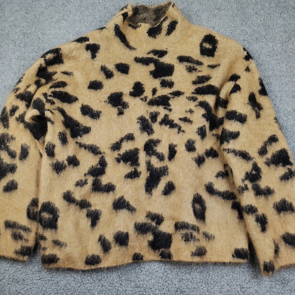 H&M Edition Leopard Print Mohair Wool Blend Mock Neck Sweater Sz Medium Luxury